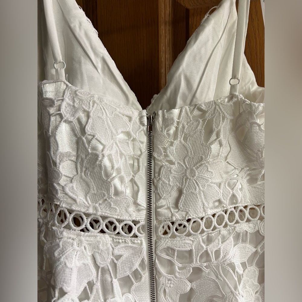 Lulu's White Sleeveless V-Neck A-Line Midi Dress #51 - Picture 4 of 6